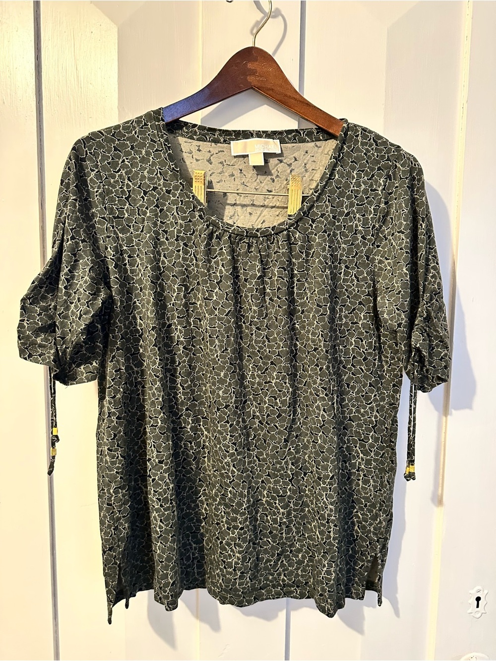 Michael Kors Black and Green Short Sleeve Printed Blouse